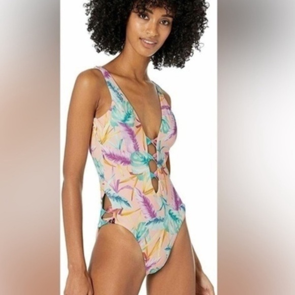 Bar III Women's Copacabana Printed Twist Front One Piece Swimsuit - Picture 2 of 5